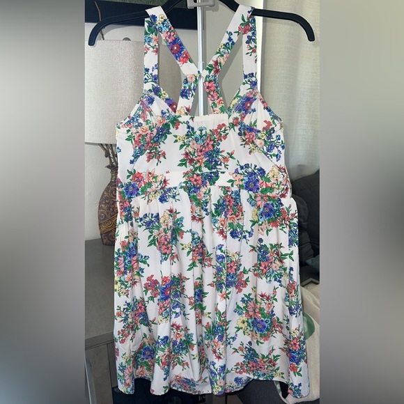 Floral Dress - Picture 2 of 6